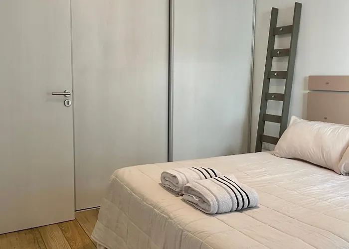 Lake Towers Suite